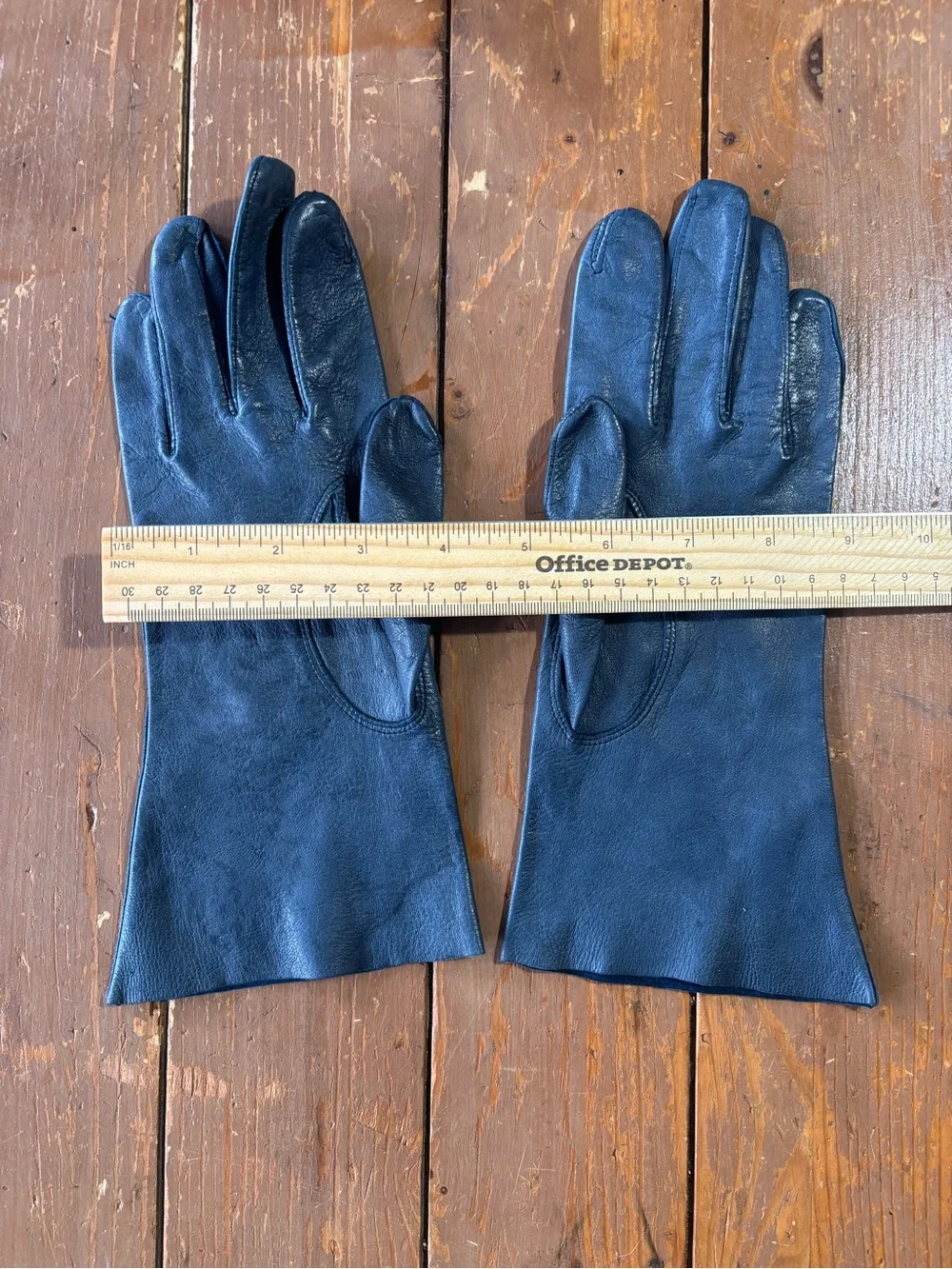 Deer Skin Trading Post Genuine Leather Dress Gloves